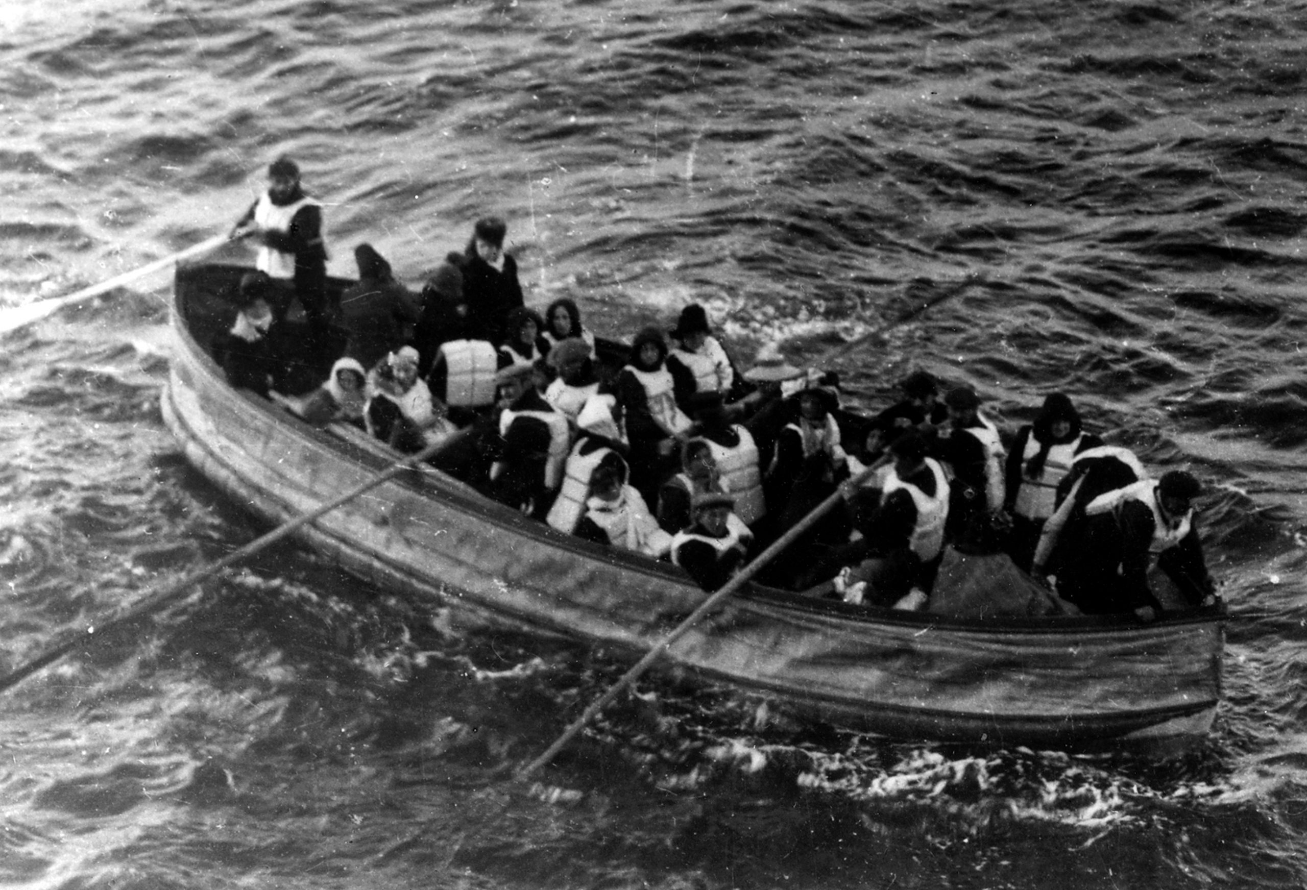 The Titanic: Lifeboats - History