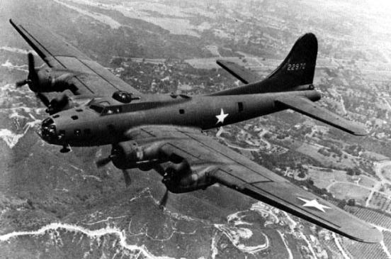 b>Photos:</b> Flying Fortress Bomber - Los Angeles Times